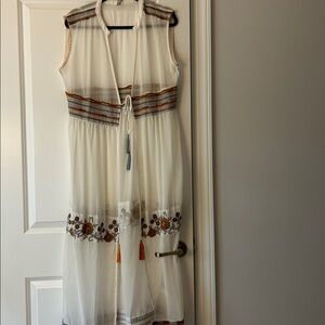 Embroidered Sleeveless White Dress